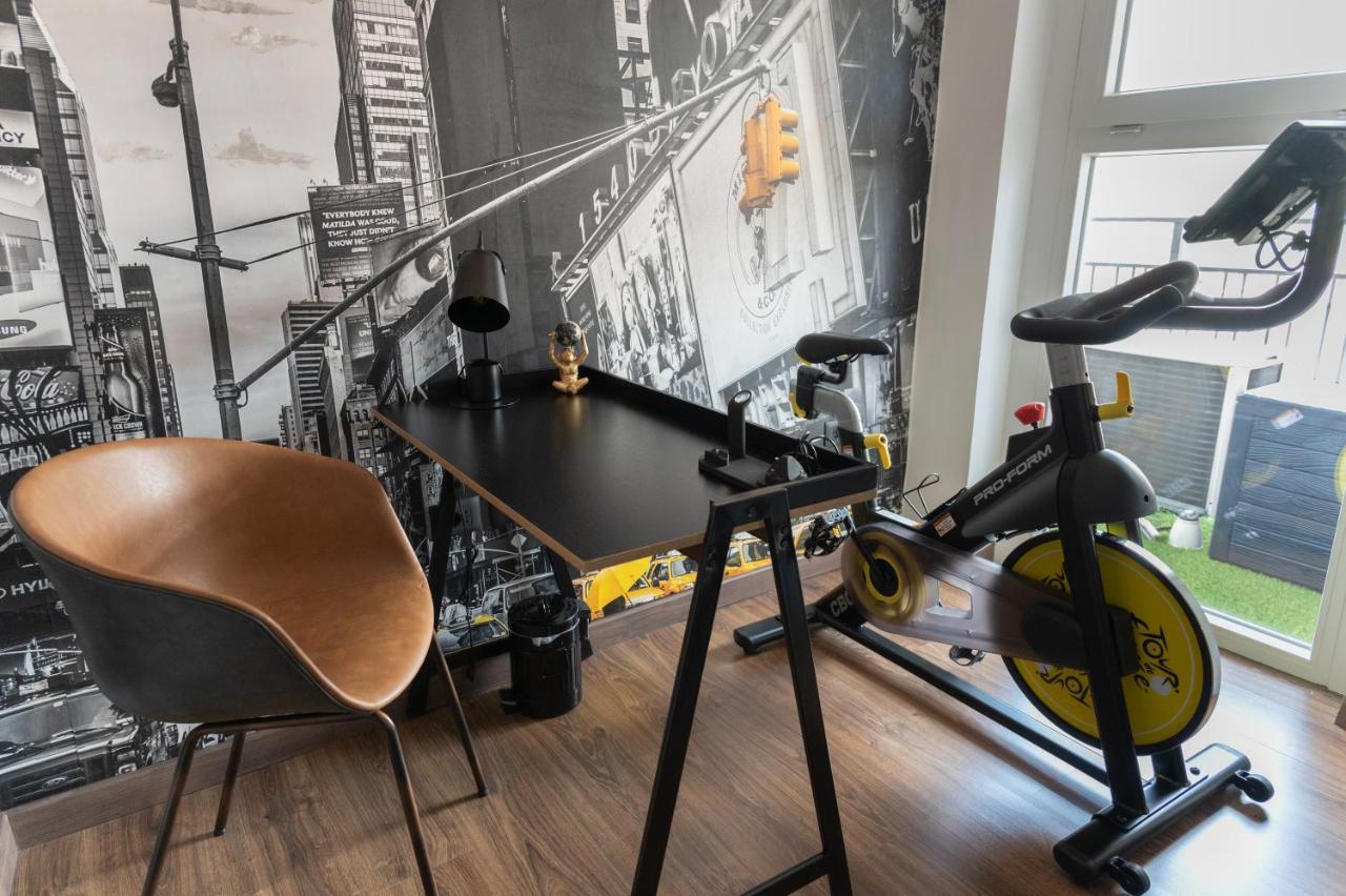 B&Business - Fibra Ultraveloce, Angolo Fitness, Smartworking & Parcheggio Coperto Su Richiesta Козенца Екстер'єр фото