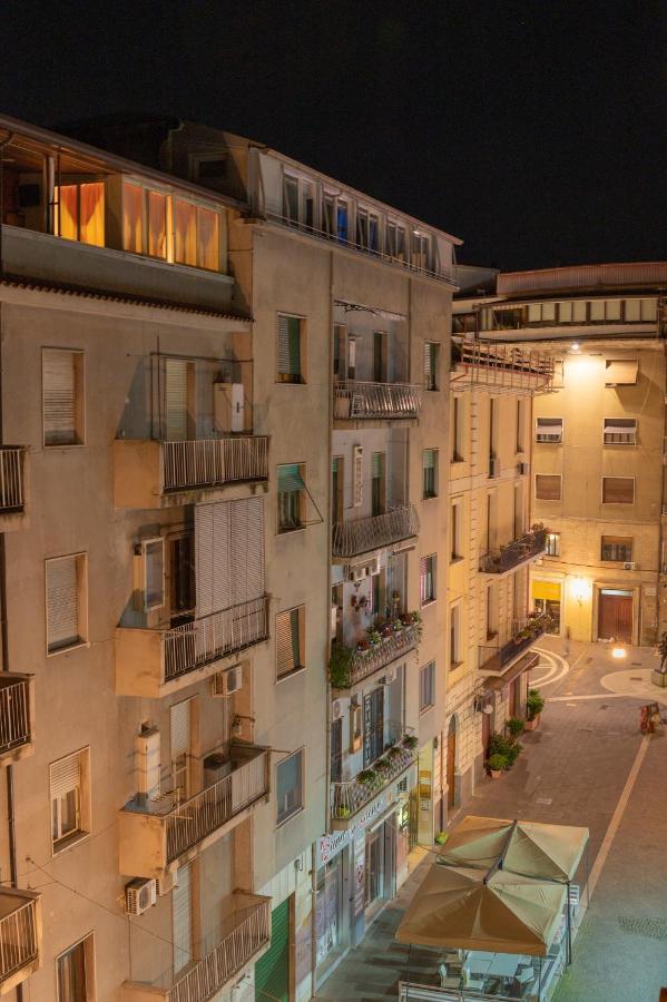 B&Business - Fibra Ultraveloce, Angolo Fitness, Smartworking & Parcheggio Coperto Su Richiesta Козенца Екстер'єр фото