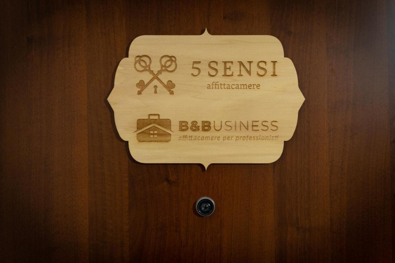 B&Business - Fibra Ultraveloce, Angolo Fitness, Smartworking & Parcheggio Coperto Su Richiesta Козенца Екстер'єр фото